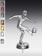 Metallfigur Fußballspielerin