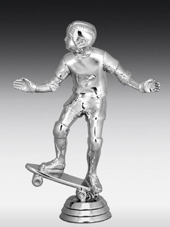 Kunststofffigur Skateboarder